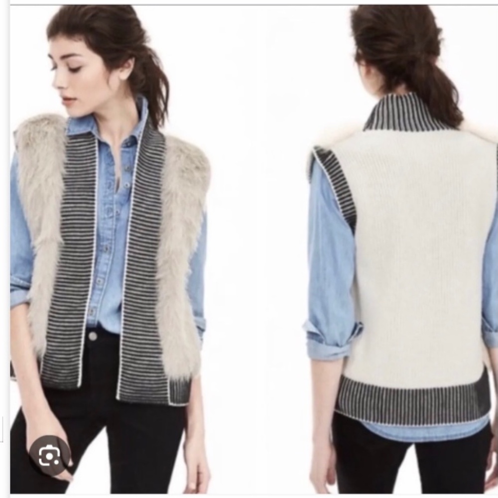 Banana Republic Faux Fur Sweater Vest Size Small